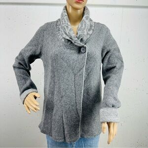 Chiaramente Women’s Size Medium Gray Leopard Print Wool Blend Cardigan Sweater